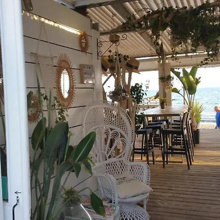 Mobil La Mer Campingplatz *